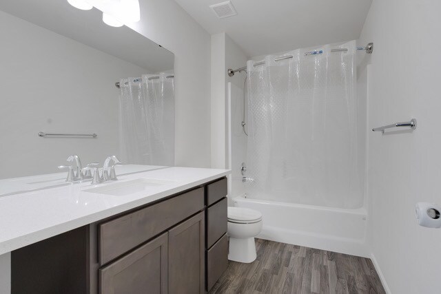 Upstairs Bathroom - 1243 92nd Way SE