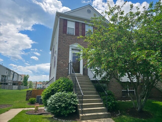 Primary Photo - 1227 Rockland Ct