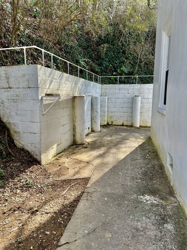 Building Photo - Rockmart Rental