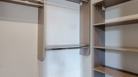 Building Photo - 729 N Sangamon St