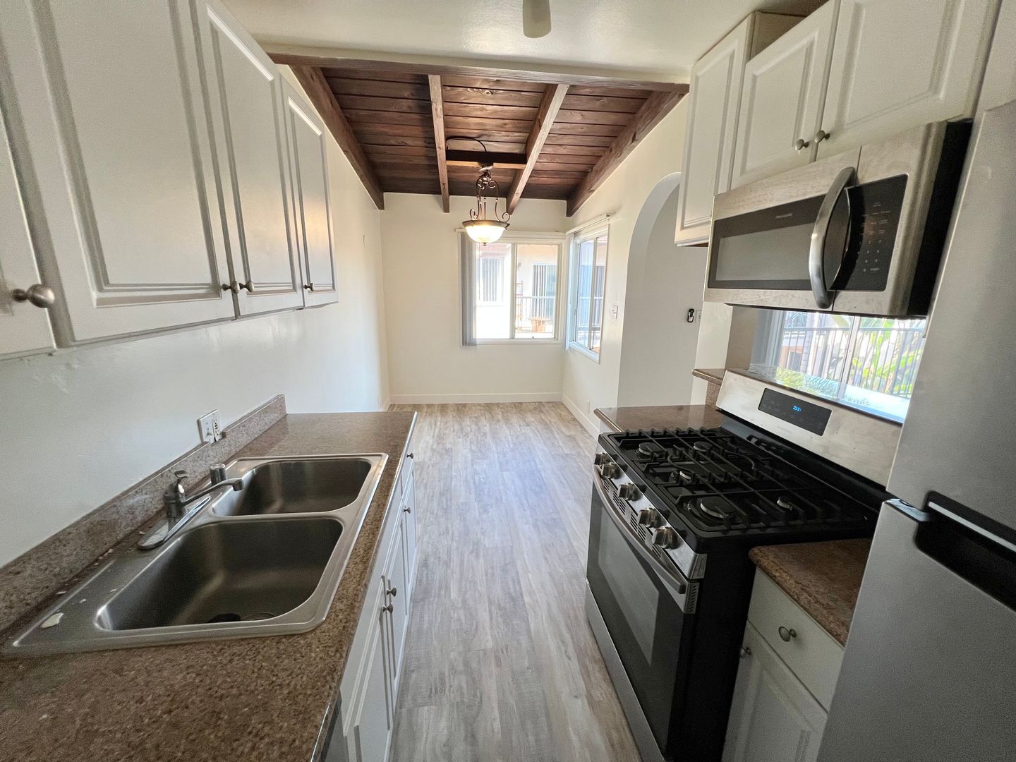 Building Photo - 3608 Keystone Av