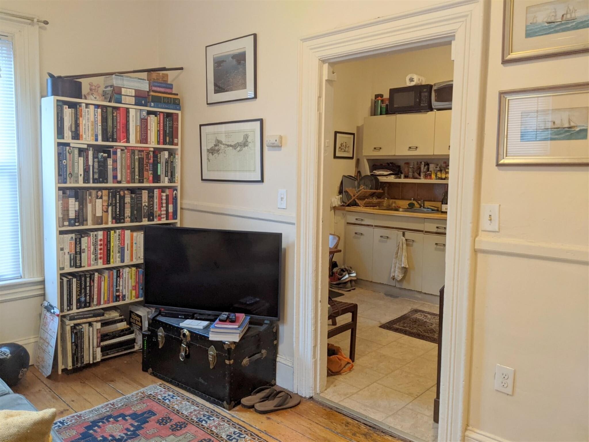 Building Photo - 2 Evergreen Sq