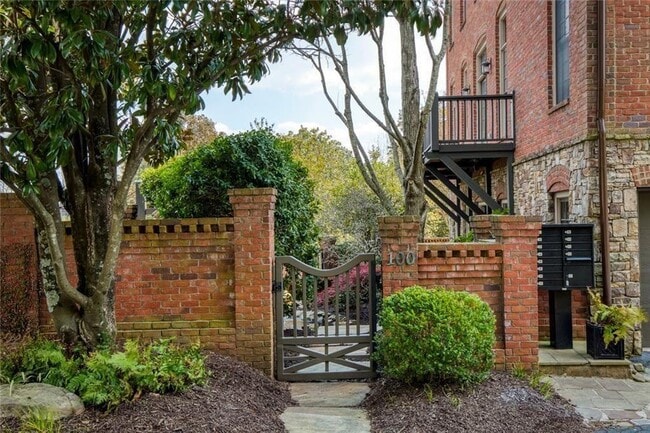 Building Photo - 100 Founders Mill Ct