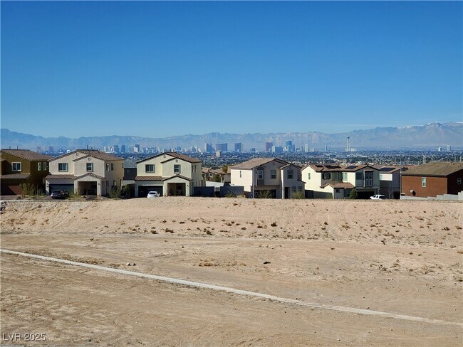 Building Photo - 2713 Holmes Creek Ct