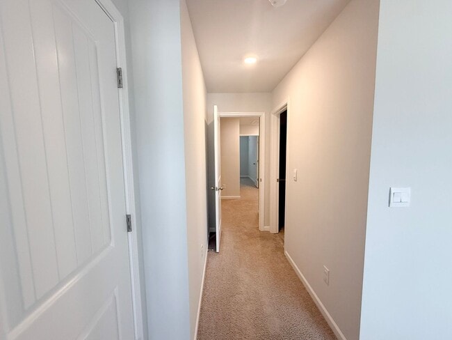 Building Photo - Newly Built 3 Bedroom Home - Baxter