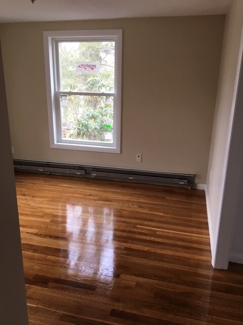 Building Photo - 243 Shore Dr