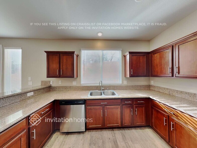 Building Photo - 9137 Horizon Mist Ave