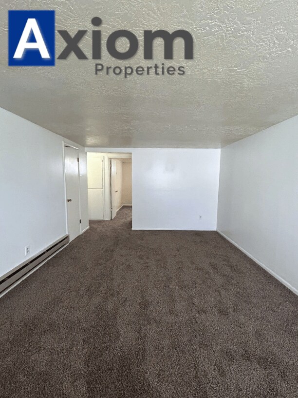 Building Photo - 346 W. Lovejoy-2