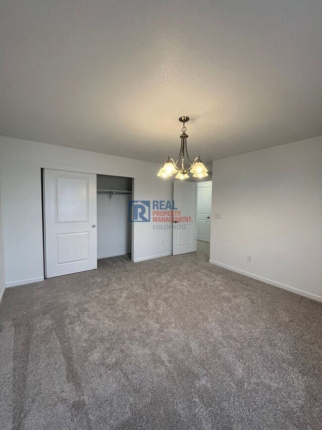 Building Photo - 16488 W 92nd Pl