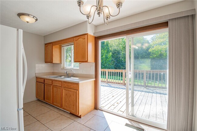 Building Photo - 2382 Massillon Rd