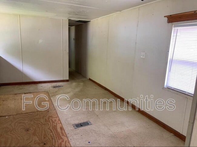 Building Photo - 8947 Salamander Rd