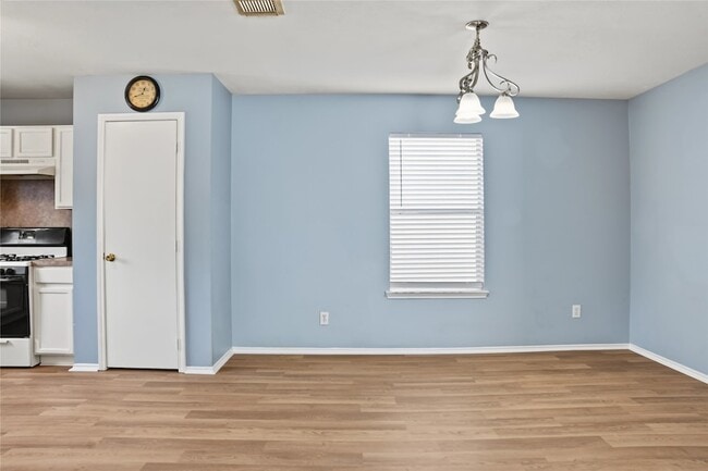 Building Photo - 3907 Starbridge Pointe Ln