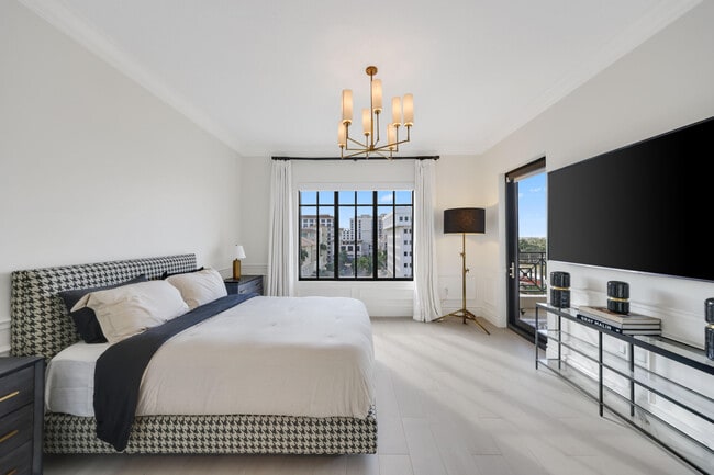 Building Photo - 200 E Palmetto Park Rd