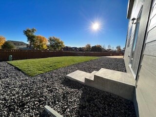 Building Photo - 508 Ledge St