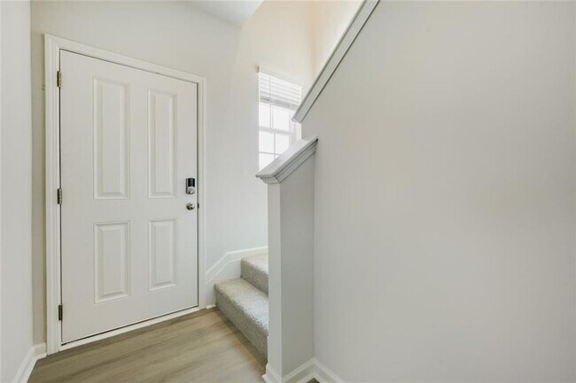 Building Photo - 5980 Skylar Dr