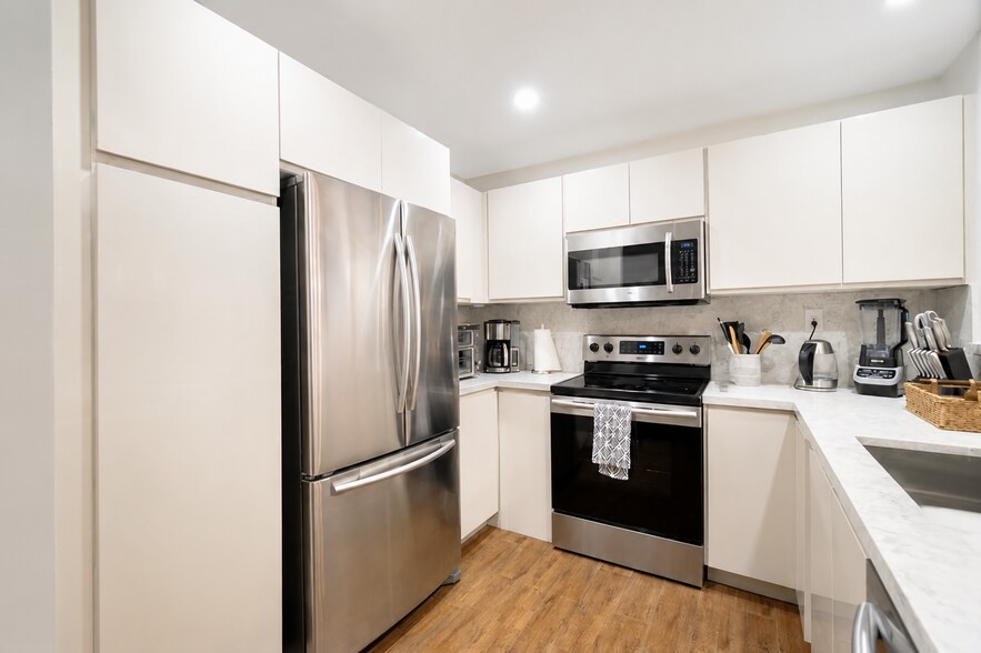 Building Photo - 11785 Saint Andrews Pl