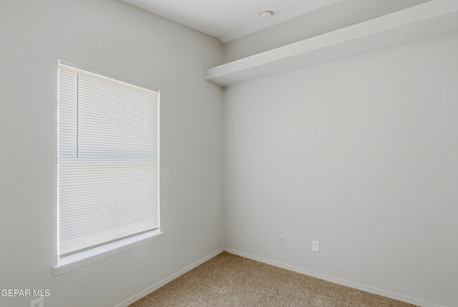 Building Photo - 12353 Tierra Apache Rd