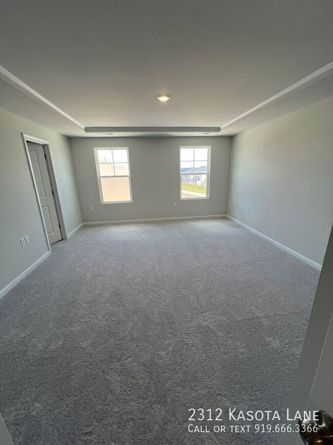 Building Photo - 2312 Kasota Ln