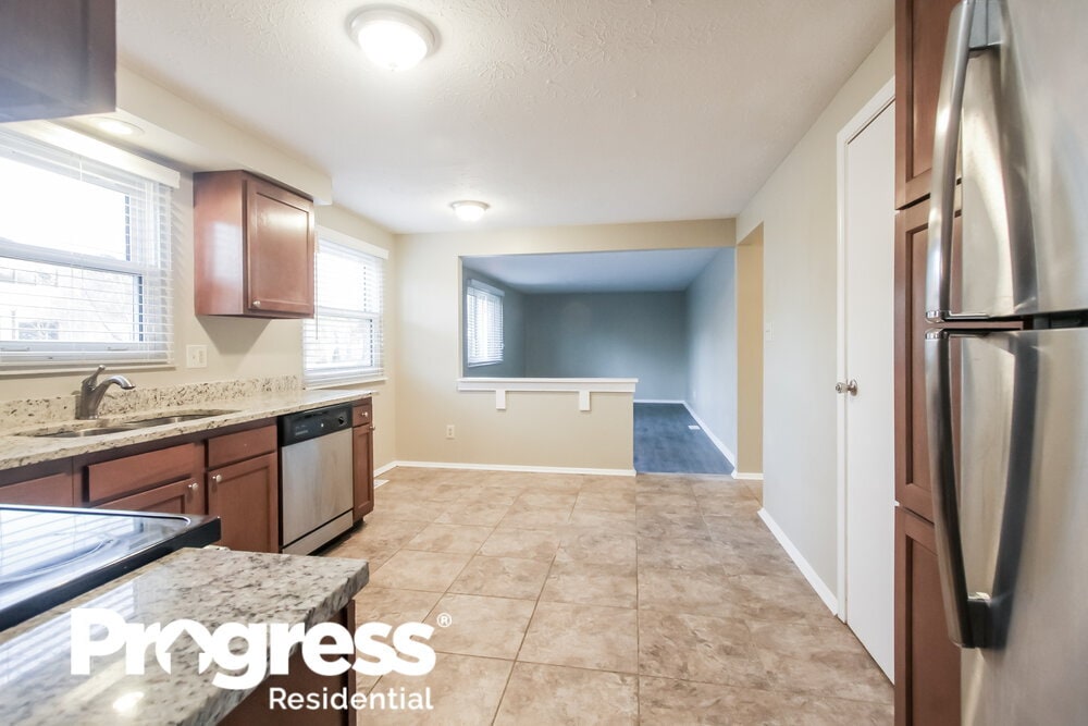 Building Photo - 8931 Squire Ct