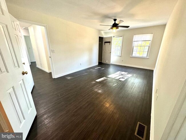 Building Photo - 1326 Aquia Dr