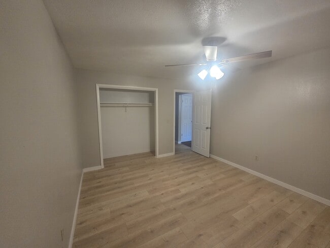 Building Photo - 2034 S Barcliff Ave