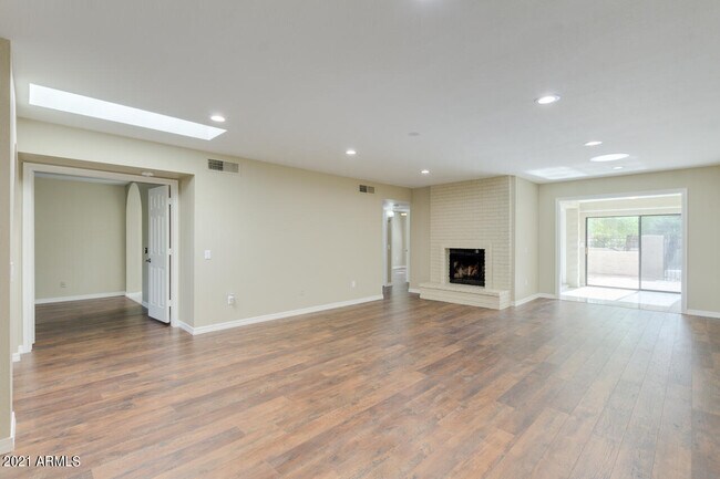 Building Photo - 16634 N 29th Dr