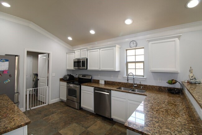 Building Photo - 1009 Griffith Ct