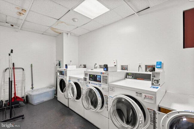 Building Photo - 101 North Carolina Ave SE