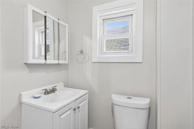 Building Photo - 2763 W 32nd St
