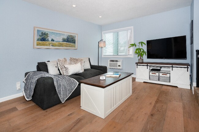 Primary Photo - 7988 Mission Center Ct
