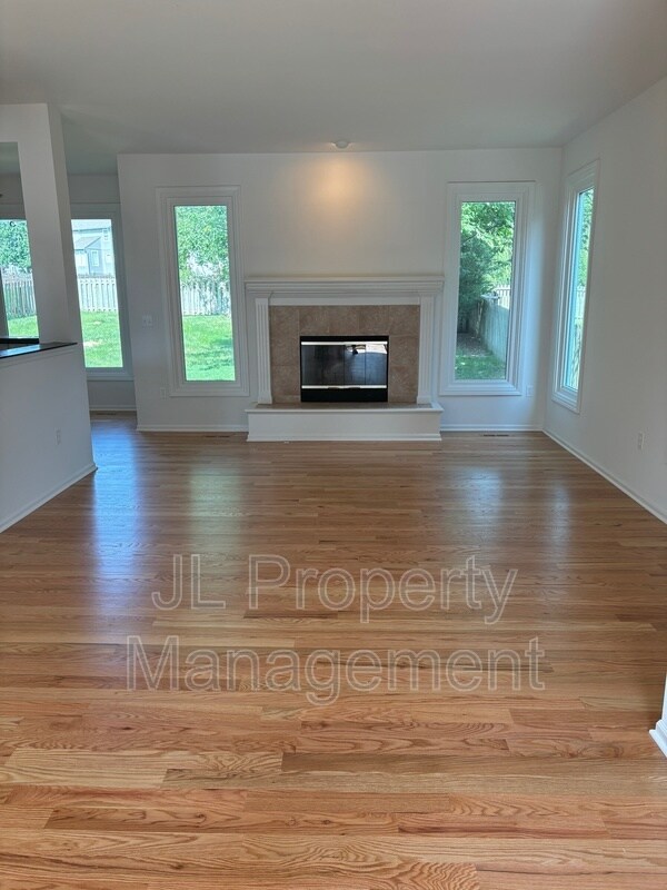 Building Photo - 14874 S Summit St