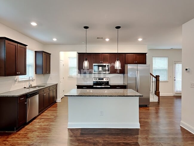 Building Photo - 203 McBee Pl
