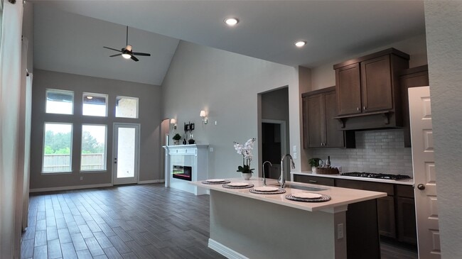 Building Photo - 360 Mallorn Ln