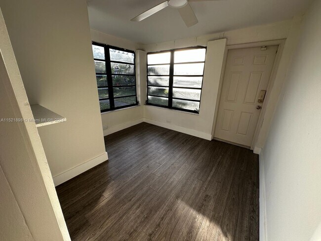 Building Photo - 2021 NW 12th Ave