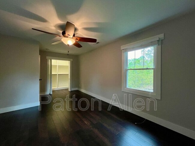 Building Photo - 38 Tipton Dr
