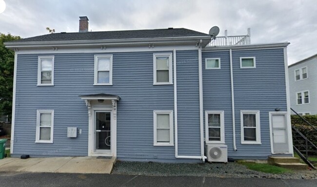 Building Photo - 5 Elmer St