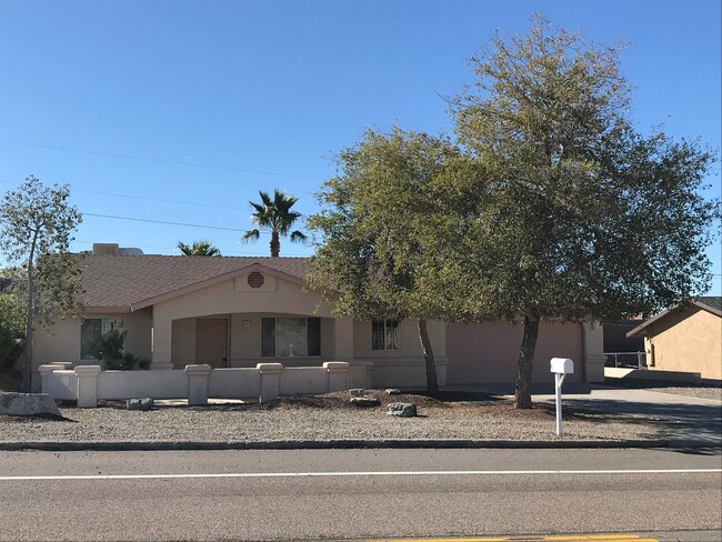 Primary Photo - COMING SOON! 4Br/2Ba; Large Yards w/Trees!