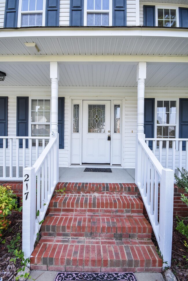 Building Photo - 217 Rolling Stone Ct