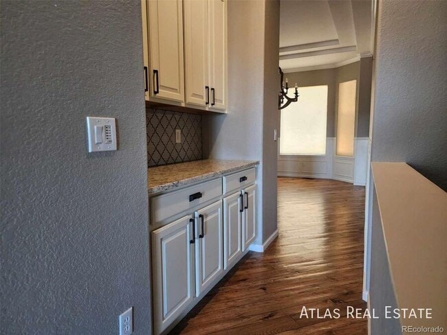 Building Photo - 6242 S Oak Hill Ct