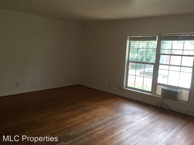 Building Photo - 893 Greenwood Ave