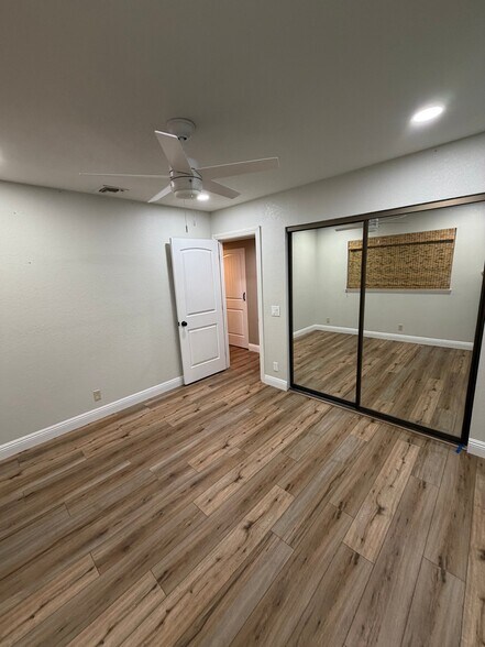 Building Photo - 12065 Hobday Rd