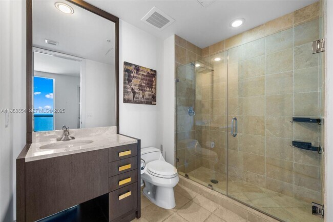 Building Photo - 18201 Collins Ave