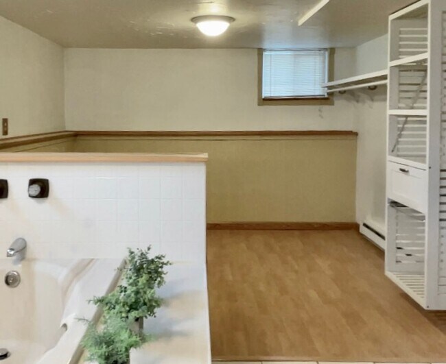 Building Photo - Taylorsville 3 Bedroom Home