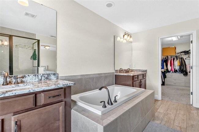 Building Photo - 9009 Palm Key Ave