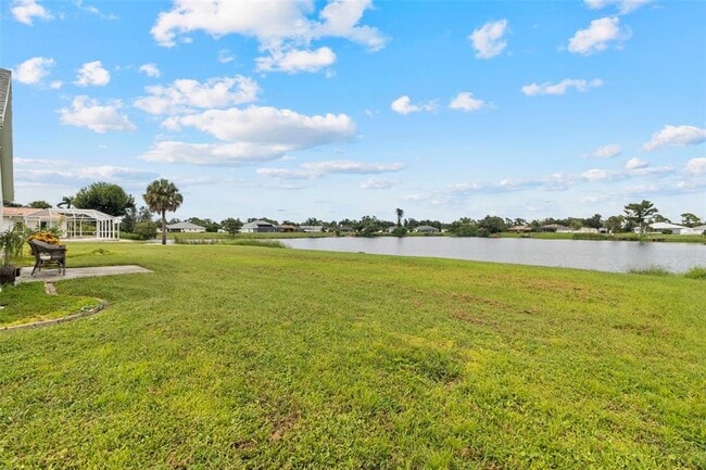 Building Photo - 6460 Blueberry Dr