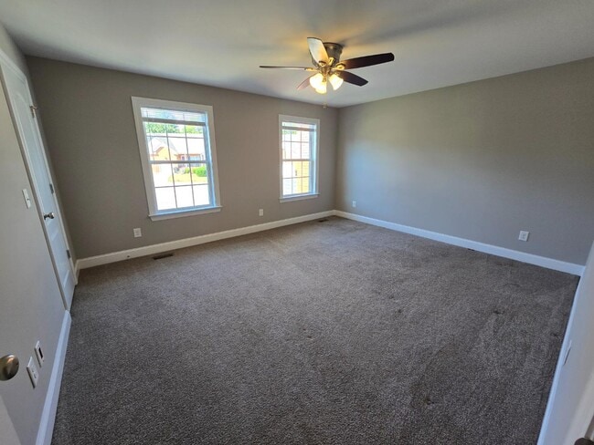 Building Photo - 706 Pebble Stone Ct
