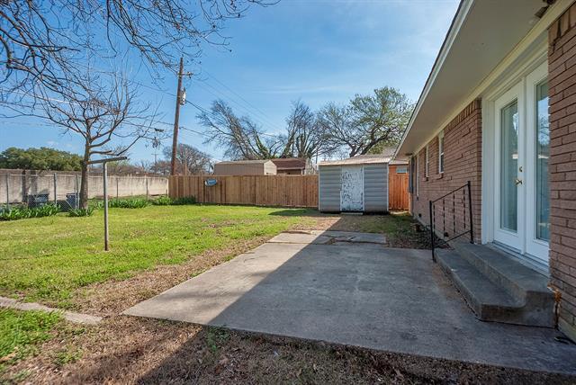 Building Photo - 2657 San Medina Ave