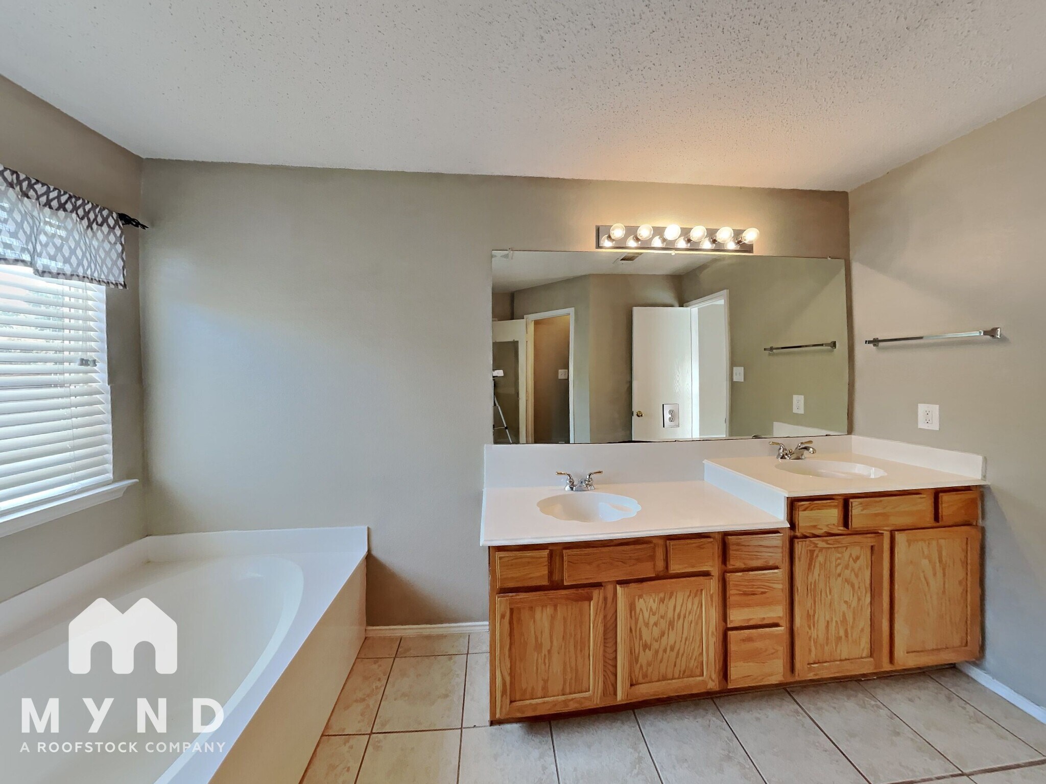 Building Photo - 5505 Stonemoss Dr