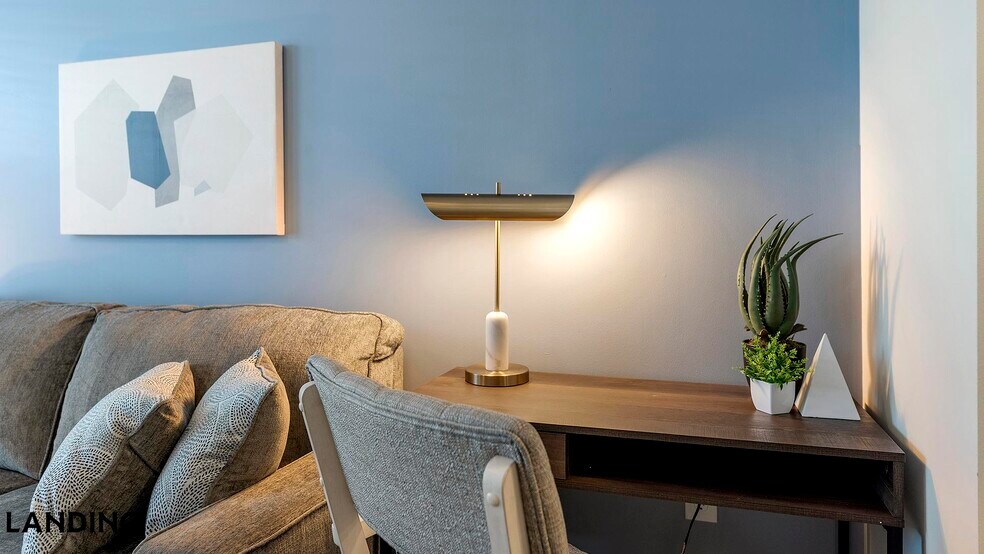 Building Photo - 5340 Periwinkle Hl Ave