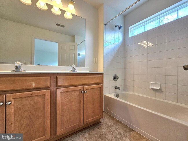 Building Photo - 15328 Elizabeth Burbage Loop